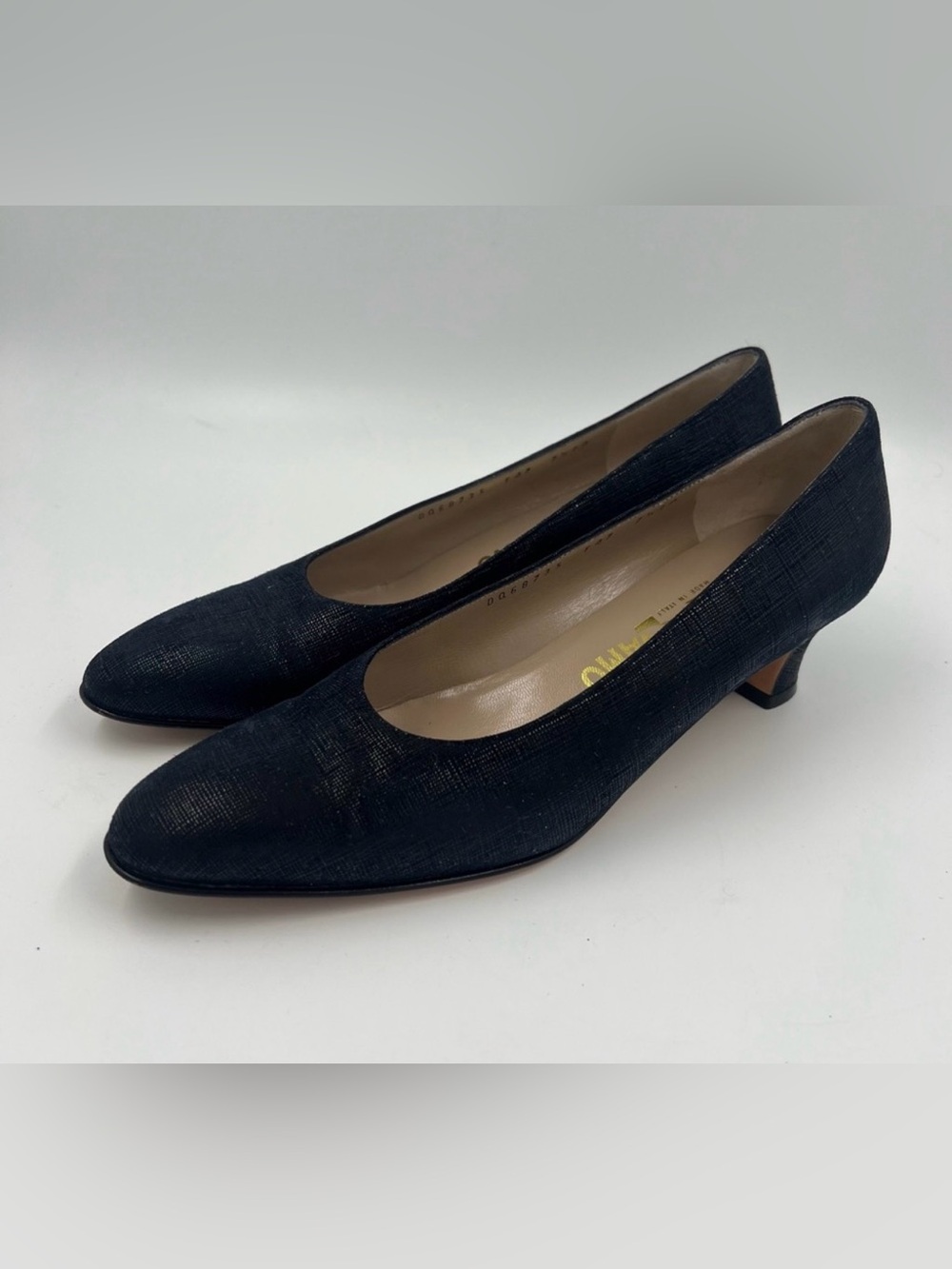Salvatore Ferragamo Women’s Midnight Blue Textured Shimmer Kitten Heel 7.5